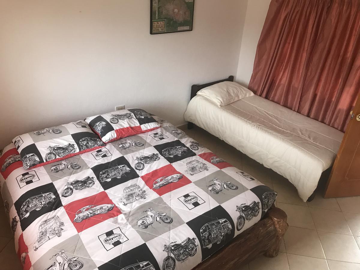 Hostal Casa Lantana Суэска Экстерьер фото