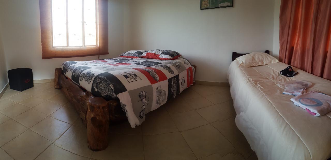 Hostal Casa Lantana Суэска Экстерьер фото