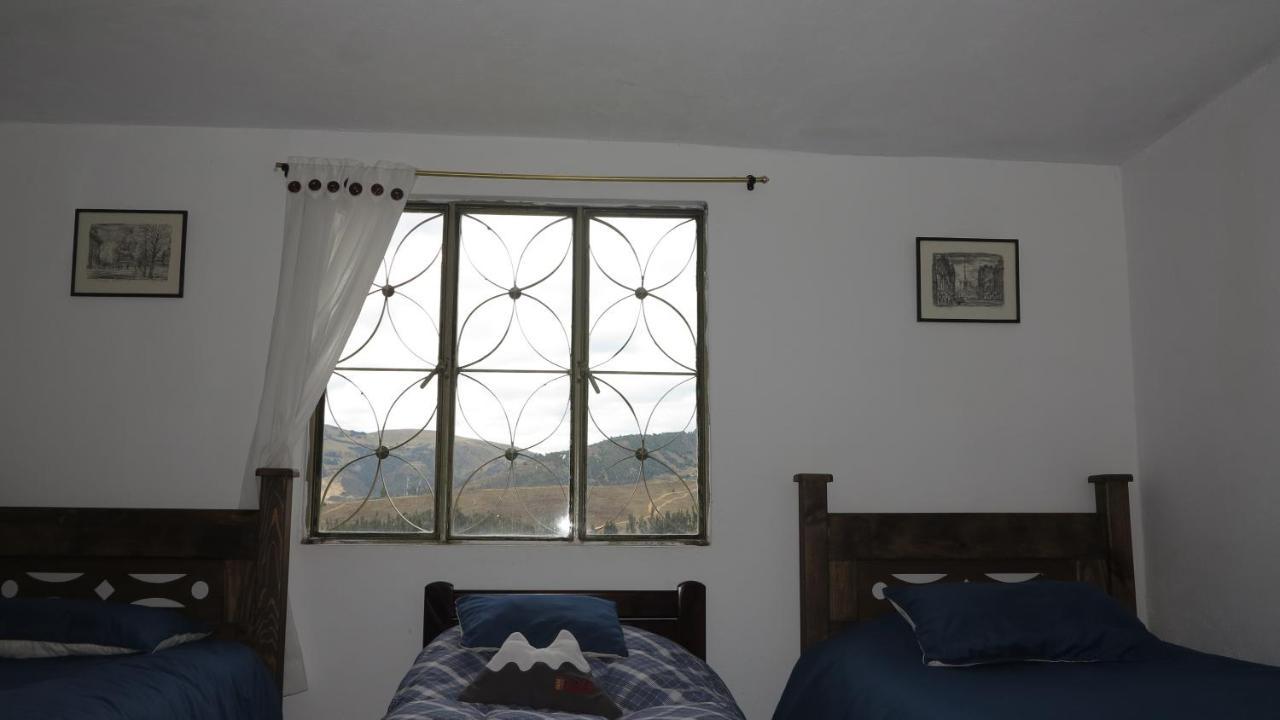 Hostal Casa Lantana Суэска Экстерьер фото