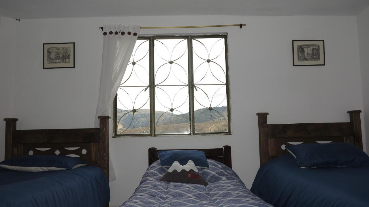 Hostal Casa Lantana Суэска Экстерьер фото